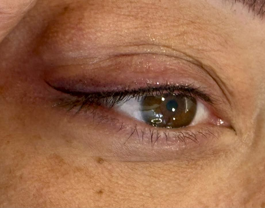 Resultado de eyeliner permanente